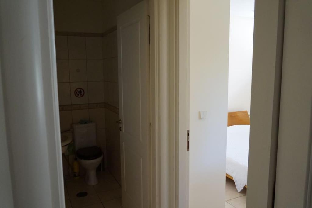 Apartment With A Garden, Bbq, Swimming Pool And Jacuzzi Dhráfi 外观 照片